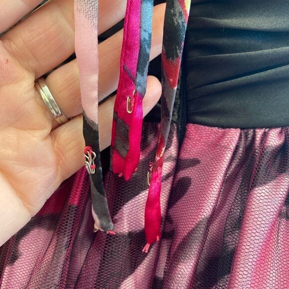 14 Wink Prom Pink Blk Princess gown - Picture 5 of 7